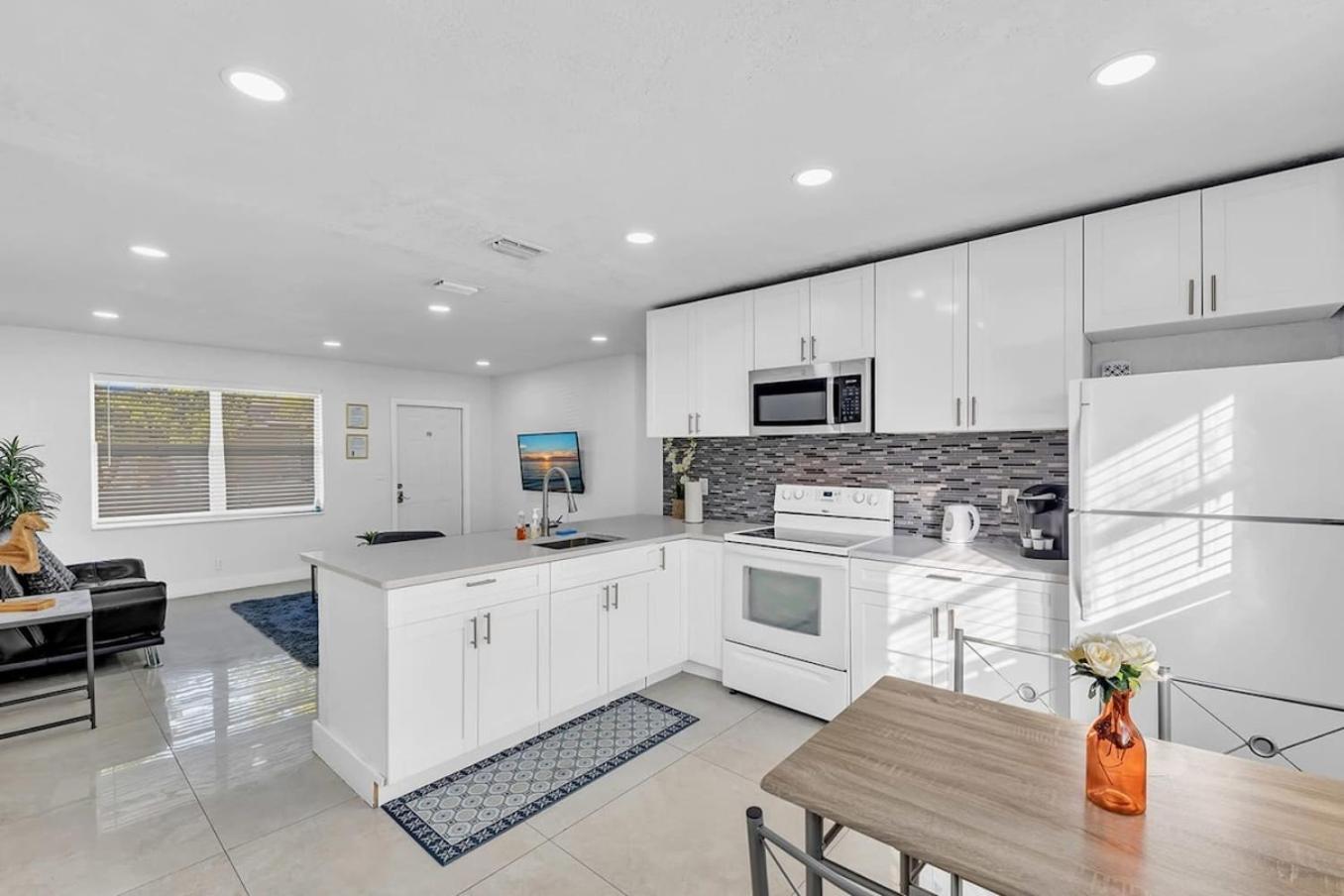 2 Bdrm Modern House Mins From Beach & Casino Hb1 哈兰代尔海滩 外观 照片